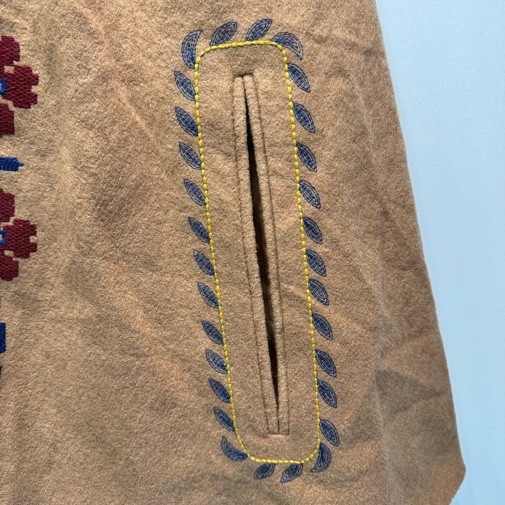 Tan Poncho with Blue Maroon & Yellow Floral Embroidery Champagne and Strawberry - Picture 5 of 10